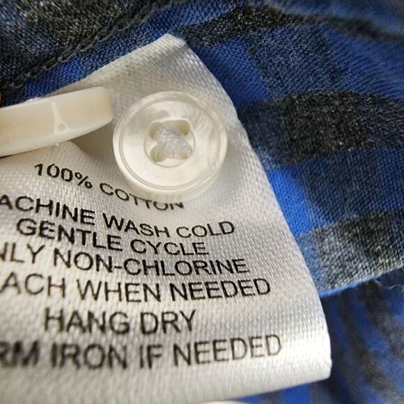 UNTUCKit blue and black check long sleeve button down shirt men's size medium - Picture 6 of 9